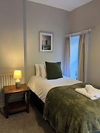 Lovelady Shield Hotel