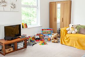 5 Bed House near Manchester