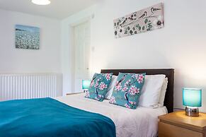 5 Bed House near Manchester