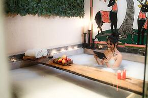 Moustache Panarpani Retreat Pachmarhi