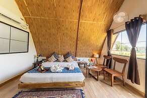 Moustache Panarpani Retreat Pachmarhi