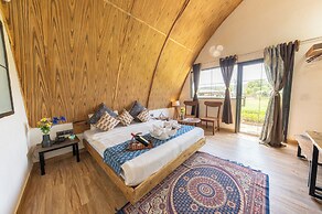 Moustache Panarpani Retreat Pachmarhi