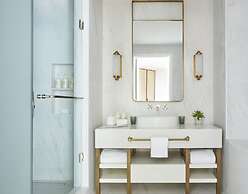 Four Seasons Hotel and Residences Fort Lauderdale