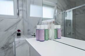 Pool Apartments Banta B