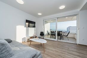 Pool Apartments Banta B