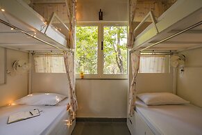 Moustache Goa Luxuria - Hostel