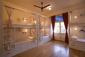 Moustache Goa Luxuria - Hostel