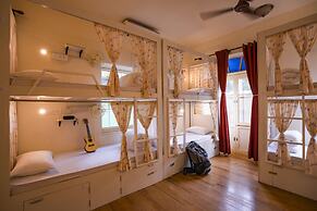 Moustache Goa Luxuria - Hostel