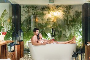 Moustache Goa Luxuria - Hostel