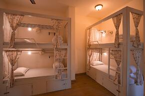 Moustache Goa Luxuria - Hostel