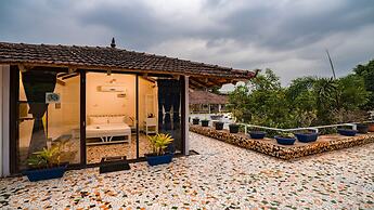 Moustache Goa Luxuria - Hostel