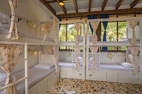 Moustache Goa Luxuria - Hostel