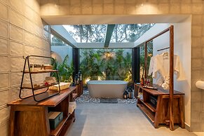 Moustache Goa Luxuria - Hostel