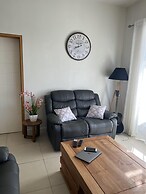 Immaculate Two Beds Luxury Marina Apartment