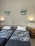 Immaculate Two Beds Luxury Marina Apartment