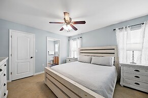 Salty Seas 405 Sandy Cay