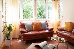 2bdr Apartment With Balcony Near Maksimir