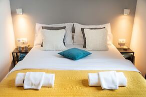 Modern and Design Apartment Near the Main Square