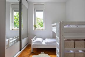 Bright and Spacious 2bdr Apartment in Heart of Zagreb