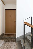 Spacious 2bdr Apartment With a Cute Balcony