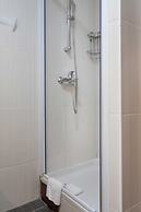 Spacious 2bdr Apartment With a Cute Balcony