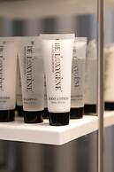 Sunny 2bdr Apartment With a Balcony