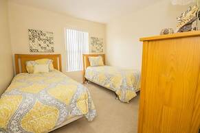 Rolando's Emerald Island Resort Townhouse 3 Bedroom Townhouse by Redaw