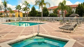 Rolando's Emerald Island Resort Townhouse 3 Bedroom Townhouse by Redaw