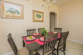 Lynval's Regal Palms Resort Townhome 4 Bedroom Townhouse by Redawning