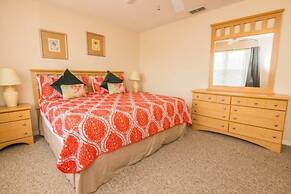 Lynval's Regal Palms Resort Townhome 4 Bedroom Townhouse by Redawning