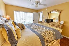 Clifford's Pinewood Estates Vacation Home 4 Bedroom Home by Redawning