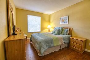 Clifford's Pinewood Estates Vacation Home 4 Bedroom Home by Redawning