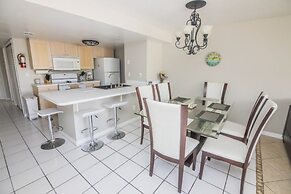 Bonita's Sweetwater Club Condo 3 Bedroom Condo by Redawning