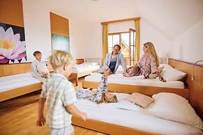 Pohorje Village Wellbeing Resort – Forest Hotel Videc
