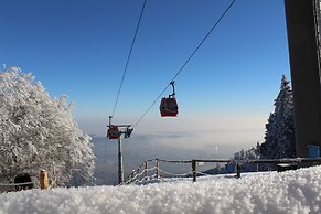 Pohorje Village Wellbeing Resort – Forest Hotel Videc