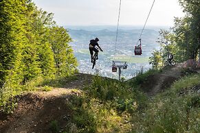 Pohorje Village Wellbeing Resort – Forest Hotel Videc