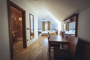 Pohorje Village Wellbeing Resort – Forest Hotel Videc