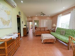 Charming Mountain View Alta Vista