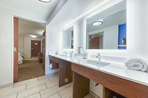 Holiday Inn Express & Suites Manitou Springs by IHG