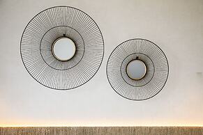 Lora Pearl Luxury Villa By Louis Hotels