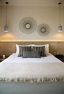 Lora Pearl Luxury Villa By Louis Hotels