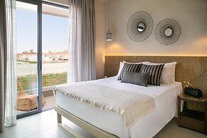 Lora Pearl Luxury Villa By Louis Hotels