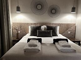 Lora Pearl Luxury Villa By Louis Hotels