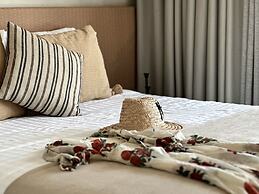 Lora Pearl Luxury Villa By Louis Hotels