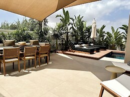 Lora Pearl Luxury Villa By Louis Hotels