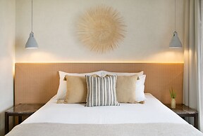 Lora Pearl Luxury Villa By Louis Hotels