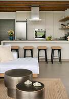 Lora Pearl Luxury Villa By Louis Hotels