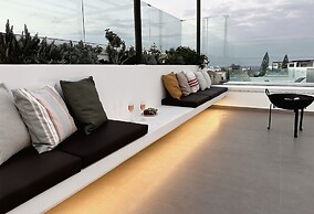 Lora Pearl Luxury Villa By Louis Hotels