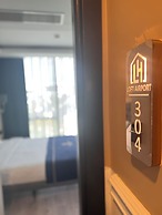 Loft Airport Hotel