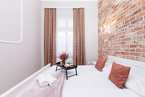 Modern Apartment in Kazimierz by Renters